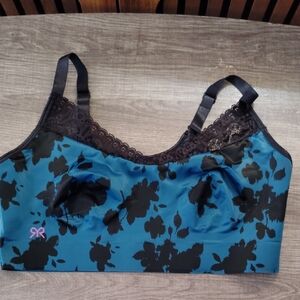 NWOT Ruby Ribbon Heritage Lace Demiette